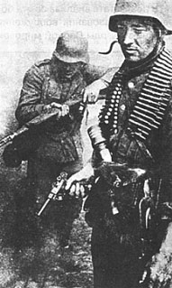 Немецкий солдат с Parabellum
