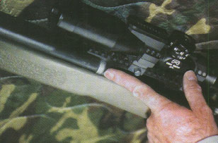 Новая винтовка M40A3 оснащается десятикратным потическим прицелом фирмы Unertl Новая винтовка M40A3 оснащается десятикратным потическим прицелом фирмы Unertl